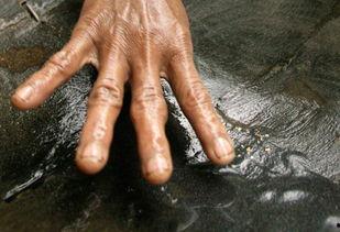 砂金最新爆料图在哪看的,砂金最新爆料图,尽在独家渠道一睹为快!